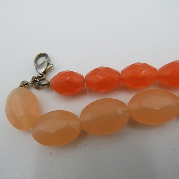 Vintage Necklace 16" Double Strand Plastic Faceted Two Tone Orange Beads - Picture 12 of 12